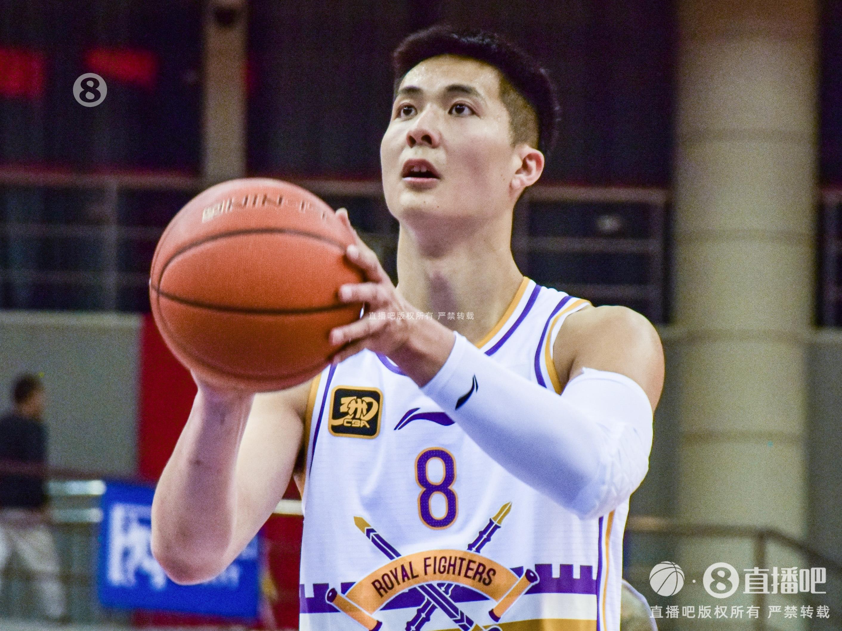 拼盡全力！朱松瑋11中9拿到22分4板6助 三分6中4